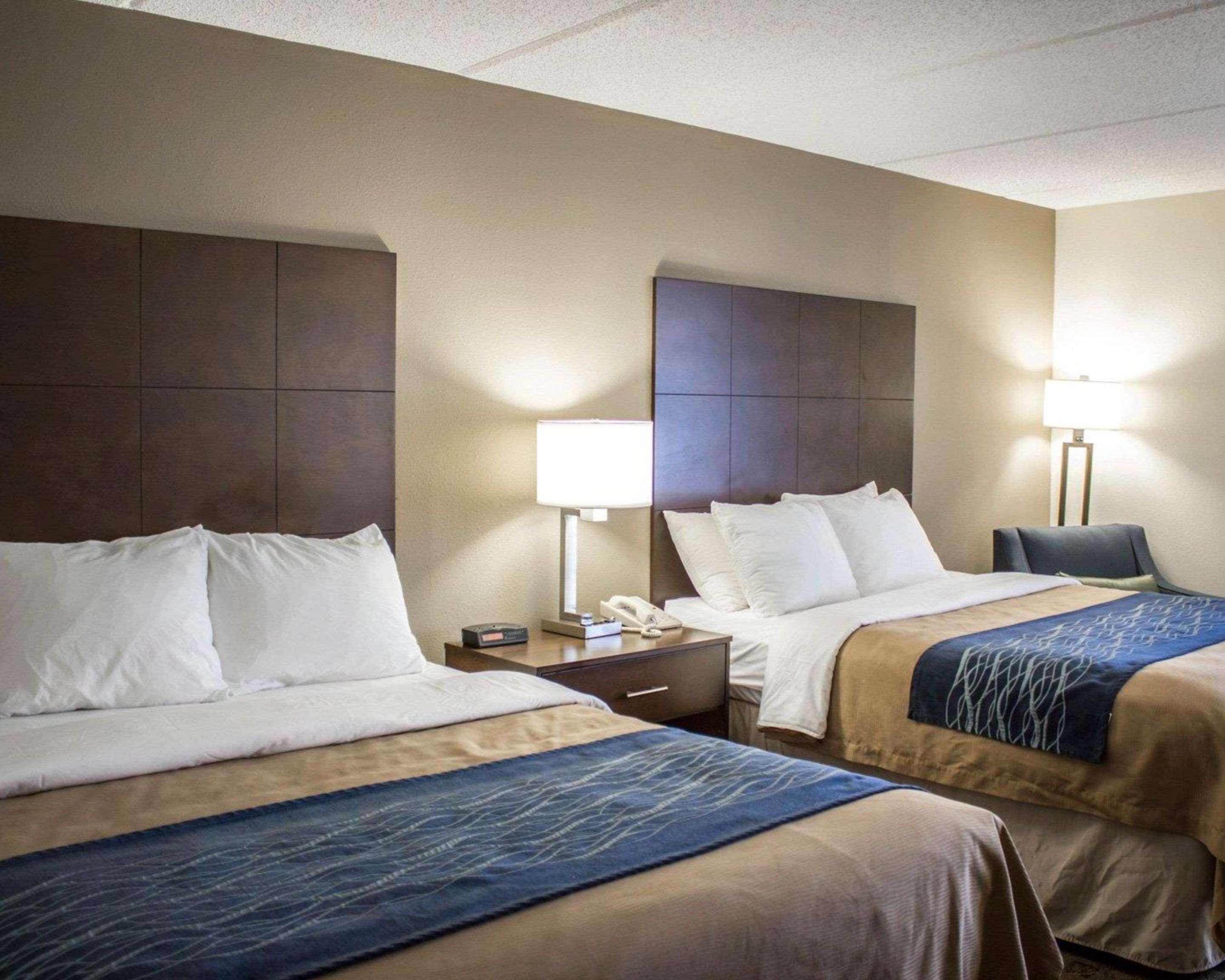 Comfort Inn & Suites Fuquay Varina Exterior photo