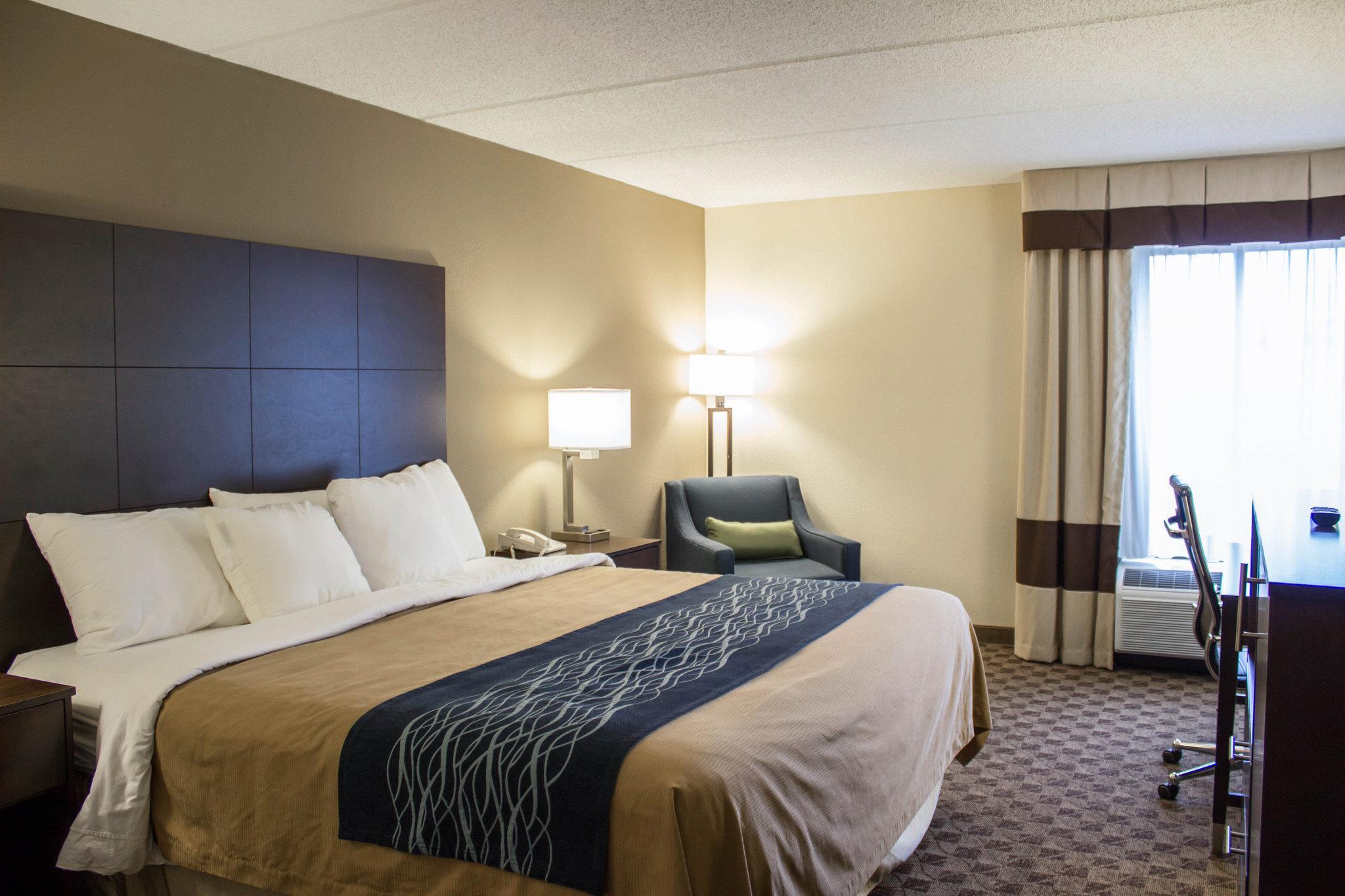 Comfort Inn & Suites Fuquay Varina Exterior photo