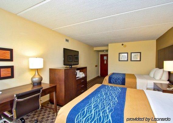 Comfort Inn & Suites Fuquay Varina Exterior photo