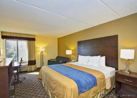 Comfort Inn & Suites Fuquay Varina Exterior photo