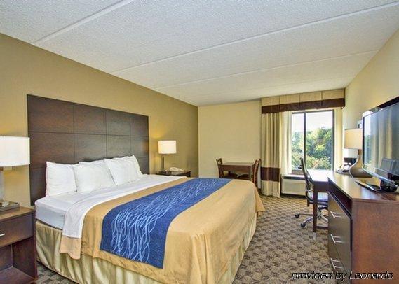 Comfort Inn & Suites Fuquay Varina Exterior photo