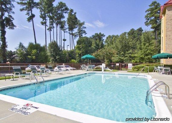 Comfort Inn & Suites Fuquay Varina Exterior photo