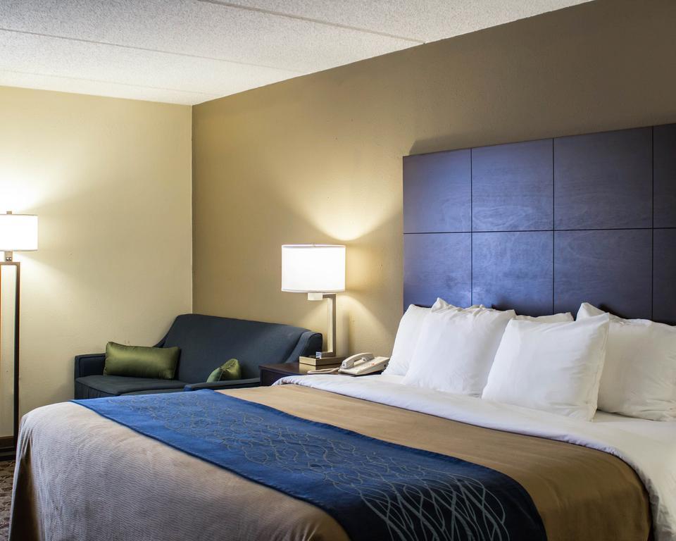 Comfort Inn & Suites Fuquay Varina Exterior photo