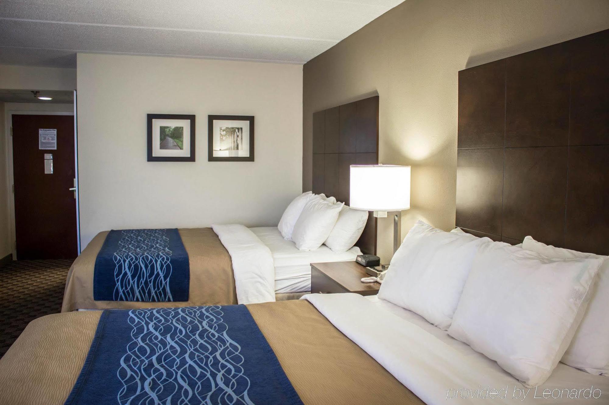 Comfort Inn & Suites Fuquay Varina Exterior photo